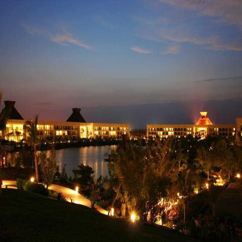 Ocean Breeze Boutique Riviera Maya 푸에르토 모렐로스 외부 사진