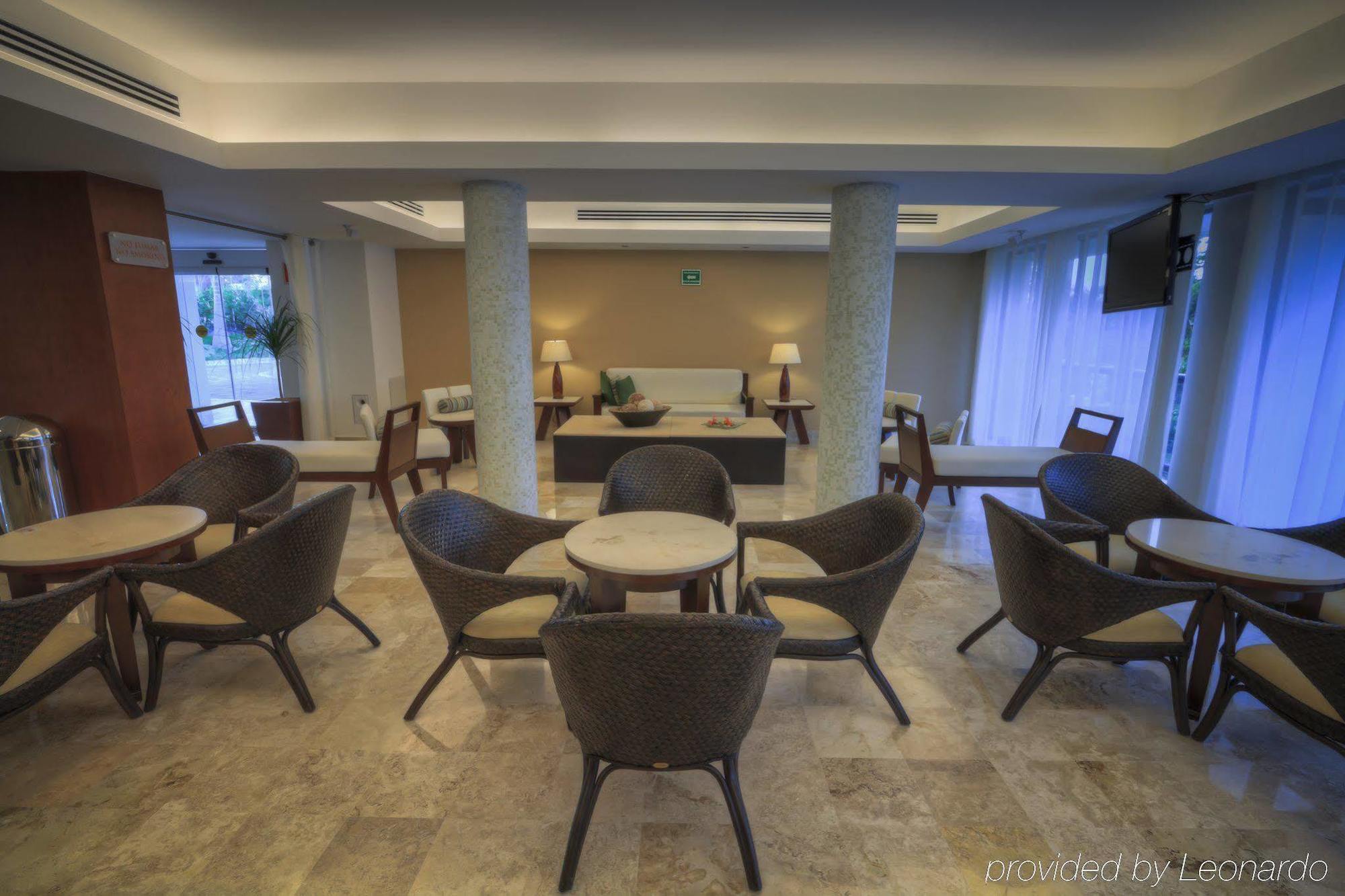 Ocean Breeze Boutique Riviera Maya 푸에르토 모렐로스 레스토랑 사진